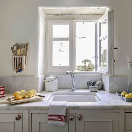 Vakantiehuis Tinos Experience The House *